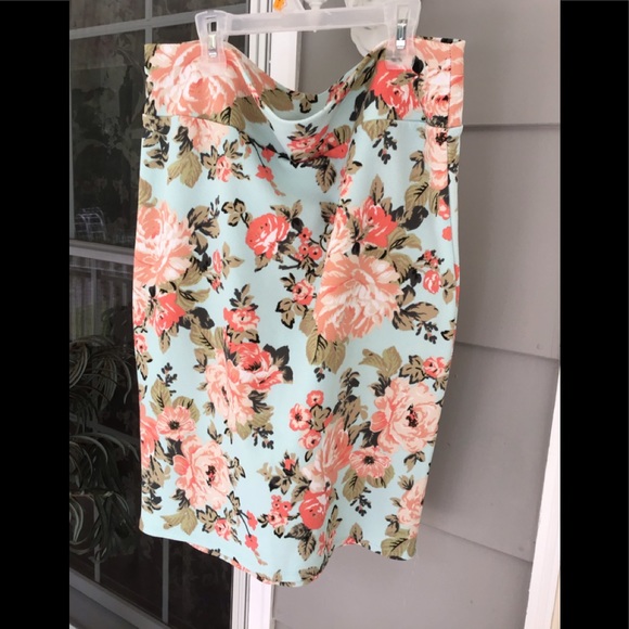 woman acacia aqua colored floral pencil straight skirt size 3x  EUC - Picture 2 of 9